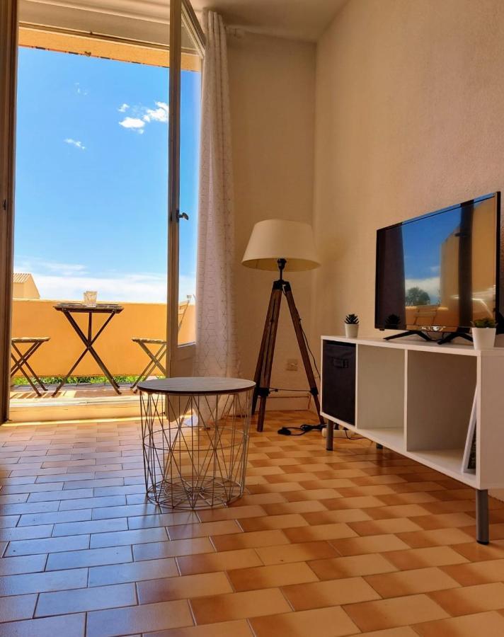 Coquet Studio Avec Belle Terrasse Apartment La Londe-les-Maures Exterior photo