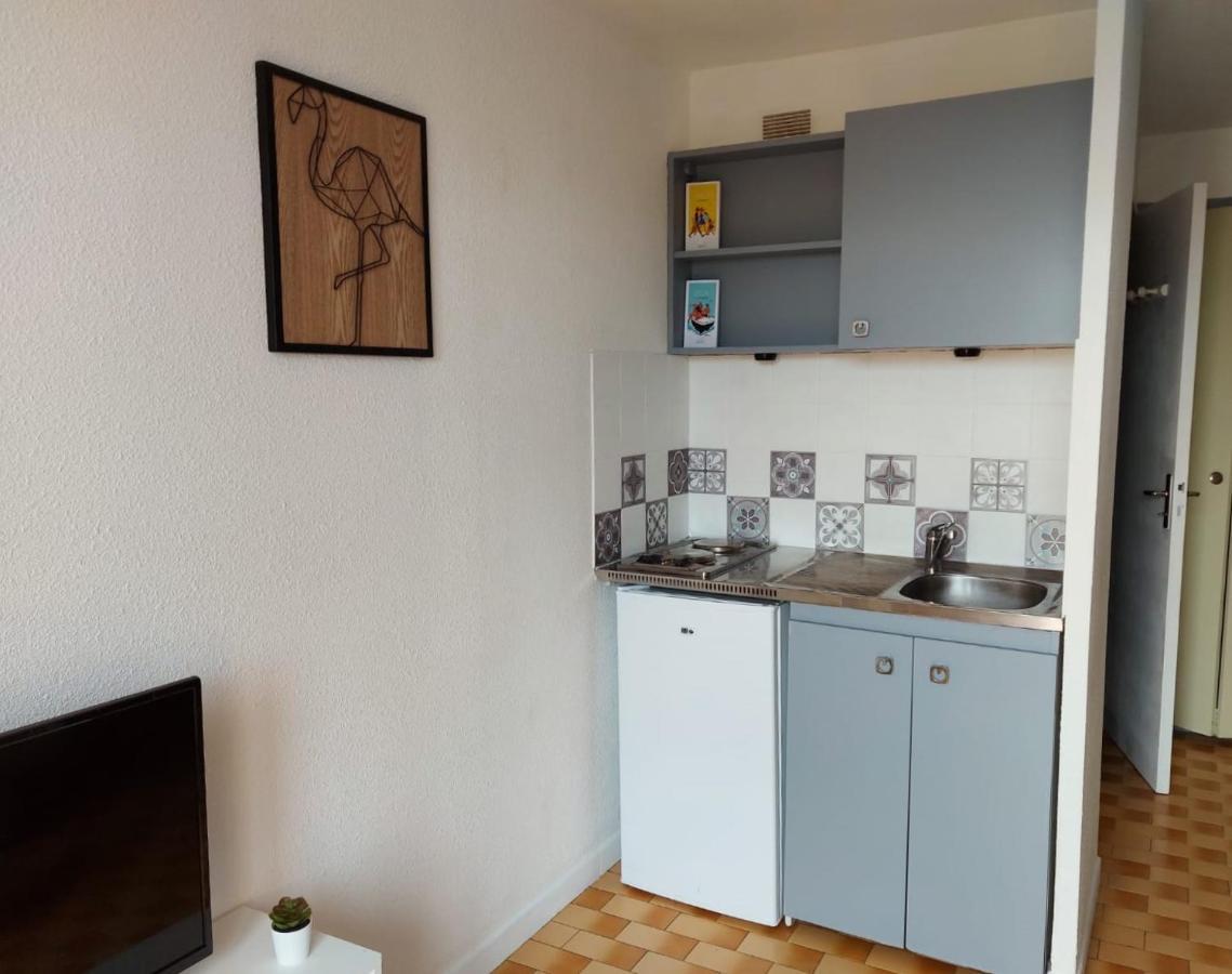 Coquet Studio Avec Belle Terrasse Apartment La Londe-les-Maures Exterior photo